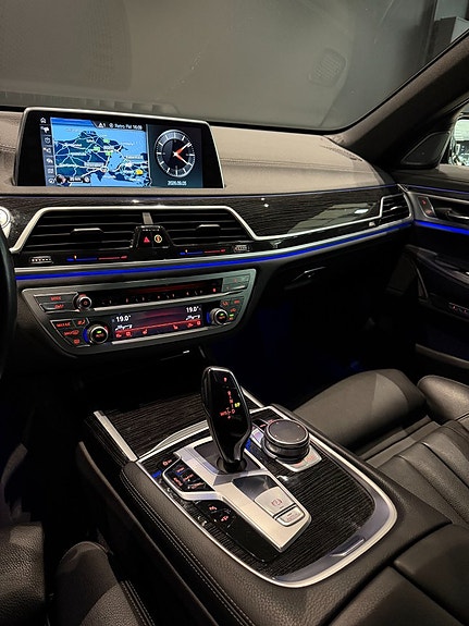 BMW 730 17 of 20