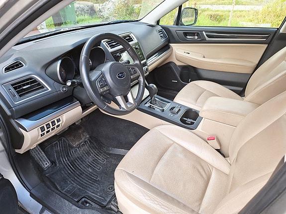 Subaru Outback 5 of 8