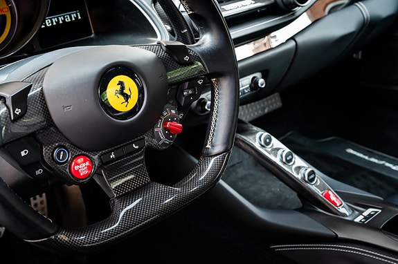 Ferrari 812 Superfast 26 of 30
