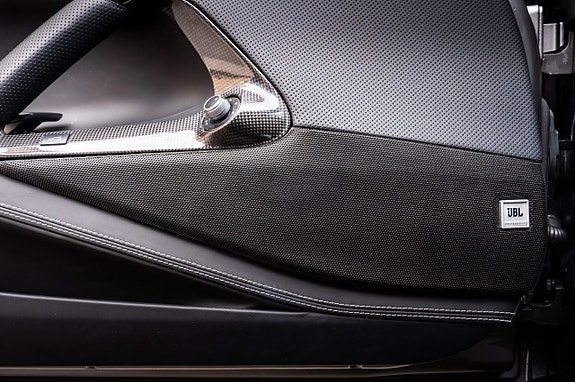Ferrari 812 Superfast 20 of 30