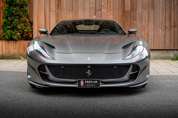 Ferrari 812 Superfast 3 of 30