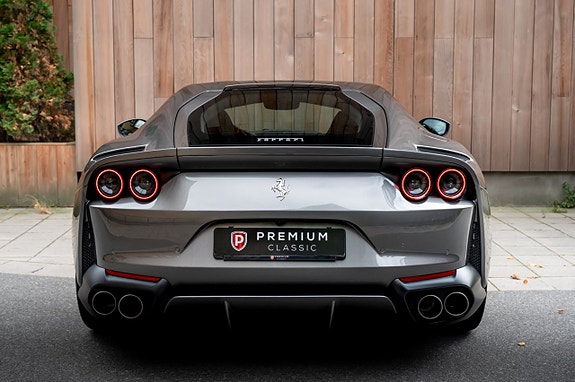 Ferrari 812 Superfast 11 of 30