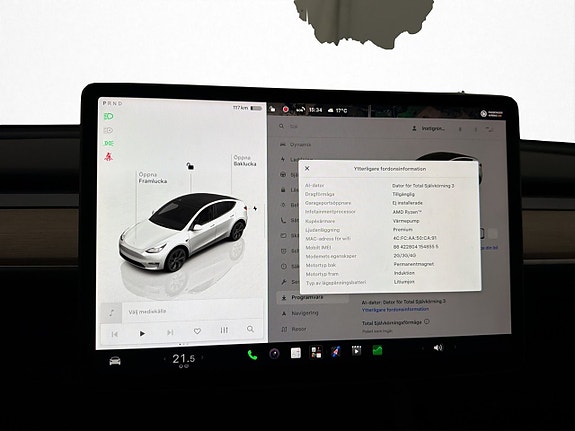 Tesla Model Y 29 of 30