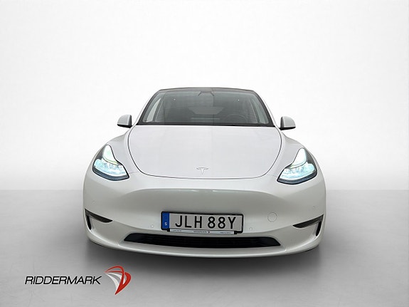Tesla Model Y 3 of 30