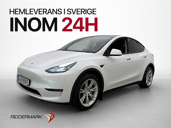 Tesla Model Y 4 of 30