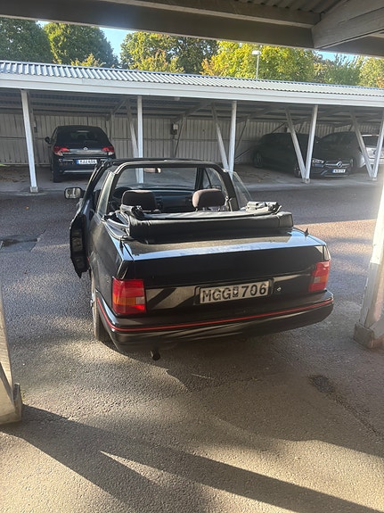 Ford Escort 4 of 11