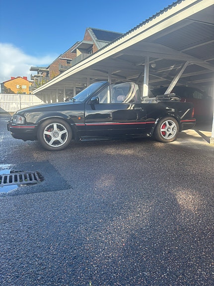 Ford Escort 2 of 11