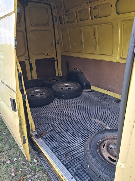 Ford Transit 3 of 8