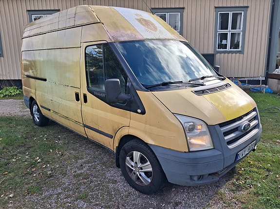 Ford Transit 5 of 8