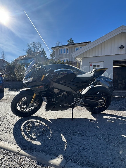 Aprilia TUONO V4 FACTORY 2 of 3