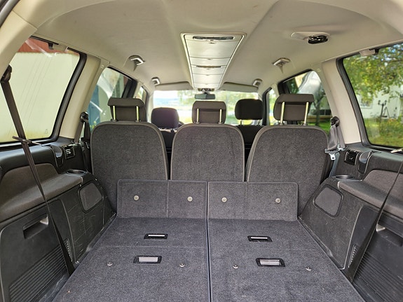 Ford Galaxy 10 of 21