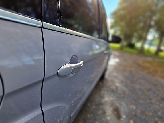 Ford Galaxy 19 of 21