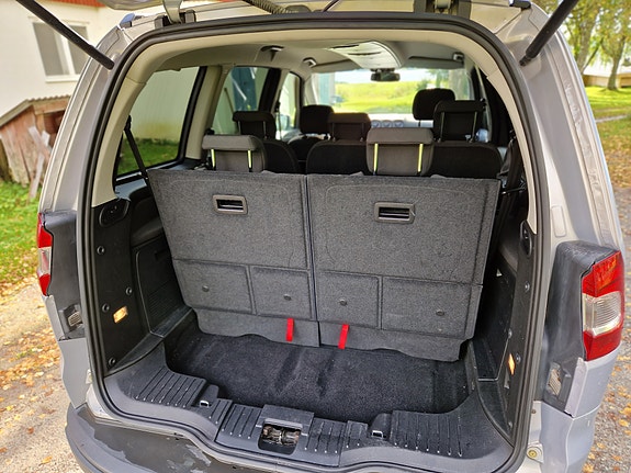 Ford Galaxy 13 of 21