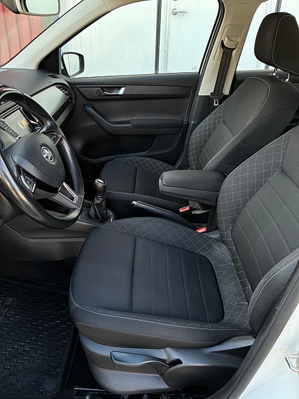 Skoda Fabia 8 of 16