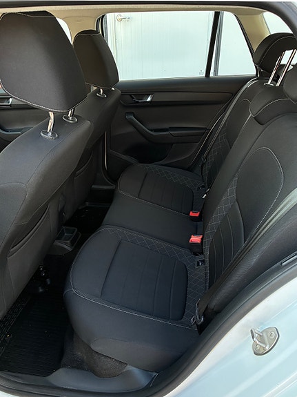 Skoda Fabia 9 of 16