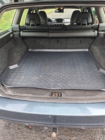 Volvo V70 4 of 9