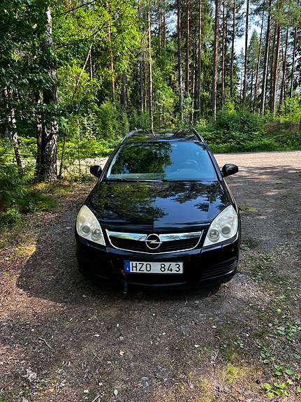 Opel Vectra 2 of 4