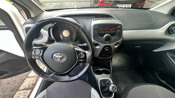 Toyota Aygo 3 of 5