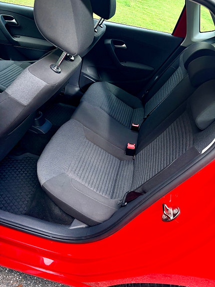 Volkswagen Polo 7 of 9