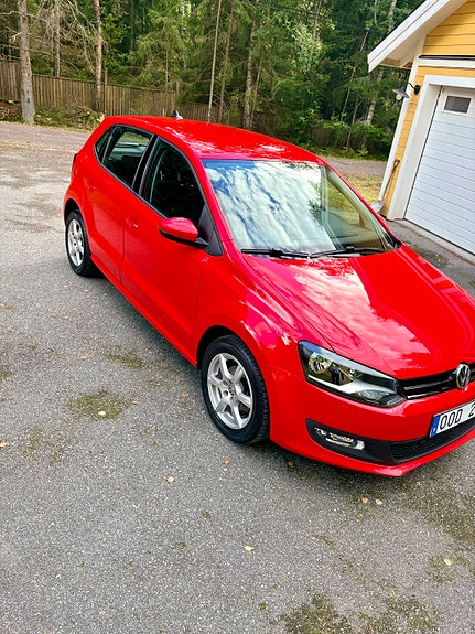 Volkswagen Polo 2 of 9