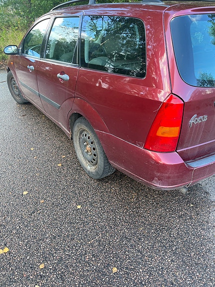 Ford Focus 4 of 5