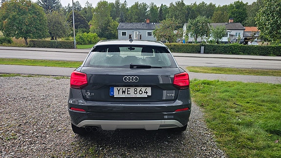 Audi Q2 4 of 16