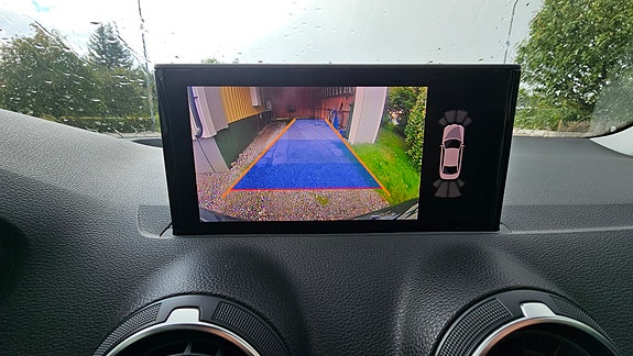 Audi Q2 13 of 16