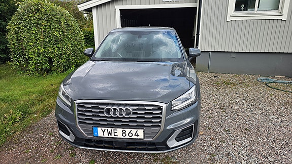 Audi Q2 2 of 16