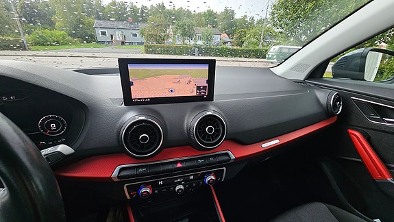 Audi Q2 8 of 16