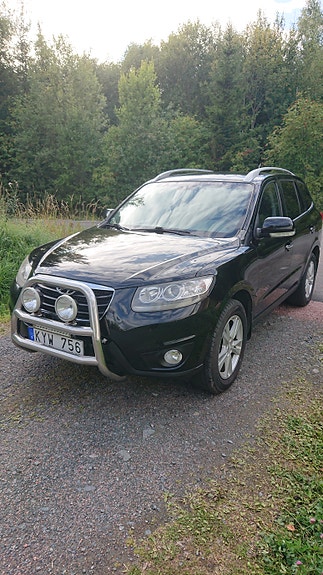Hyundai Santa Fe 3 of 8