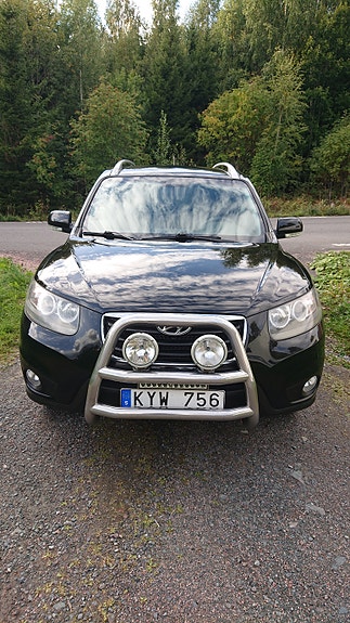 Hyundai Santa Fe 2 of 8
