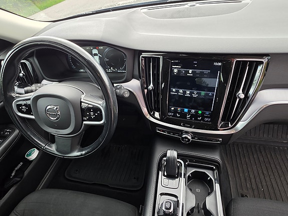 Volvo V60 5 of 7