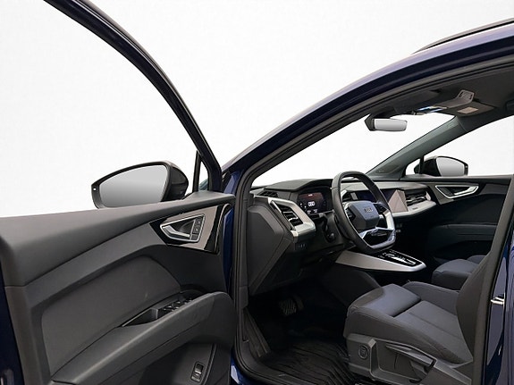 Audi Q4 e-tron 11 of 30