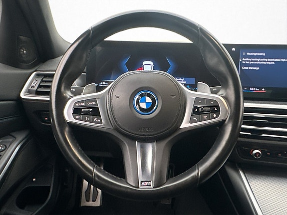 BMW 330e 13 of 30
