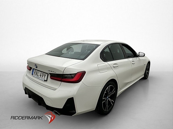 BMW 330e 4 of 30