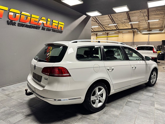 Volkswagen Passat 2 of 10