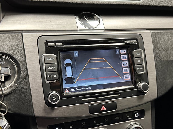 Volkswagen Passat 10 of 10