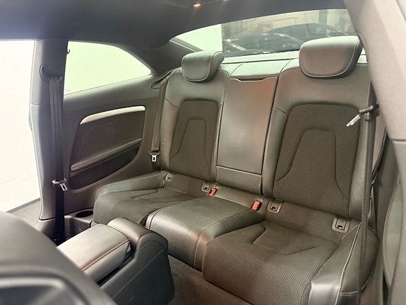 Audi A5 9 of 21
