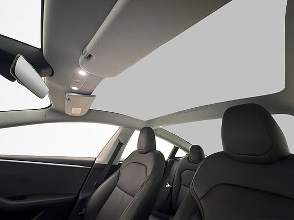 Tesla Model 3 12 of 30