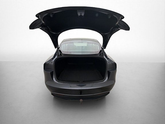 Tesla Model 3 10 of 30
