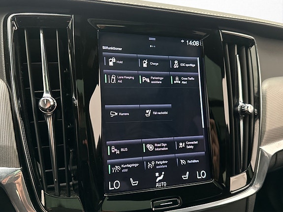 Volvo V90 21 of 30