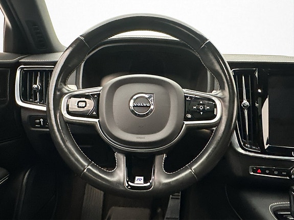 Volvo V90 14 of 30