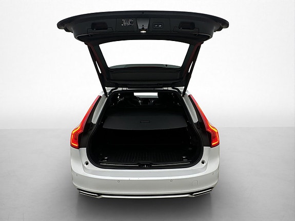 Volvo V90 8 of 30