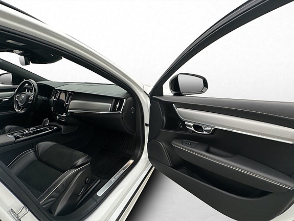 Volvo V90 25 of 30