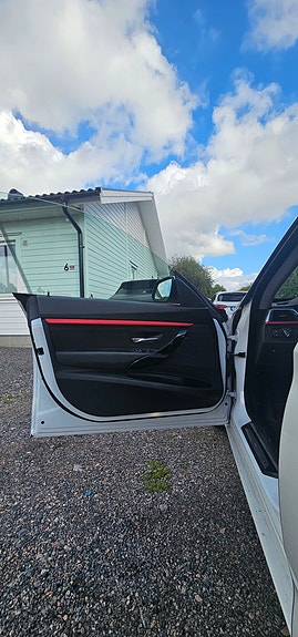 BMW 320d 4 of 9
