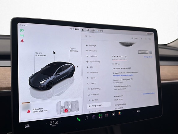 Tesla Model 3 20 of 30