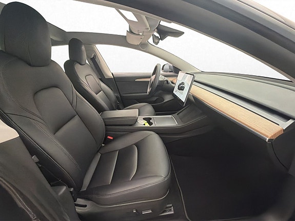 Tesla Model 3 23 of 30