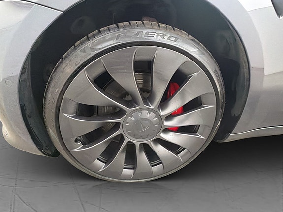 Tesla Model 3 29 of 30