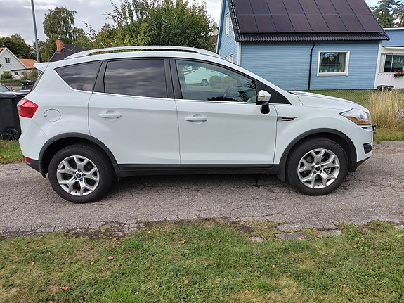 Ford Kuga 3 of 7