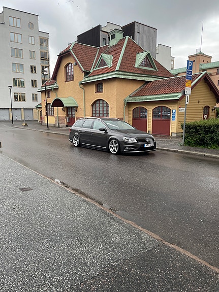 Volkswagen Passat 3 of 5